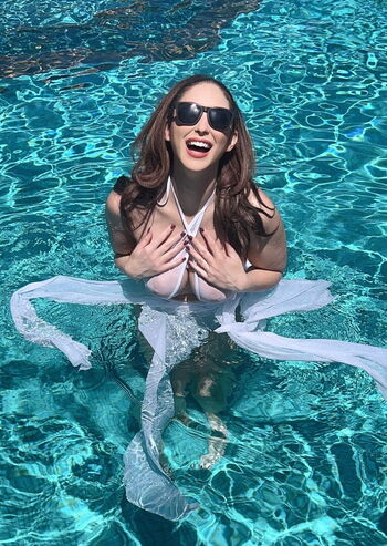 Carlotta champagne  page leaked private photo uncensored HD quality