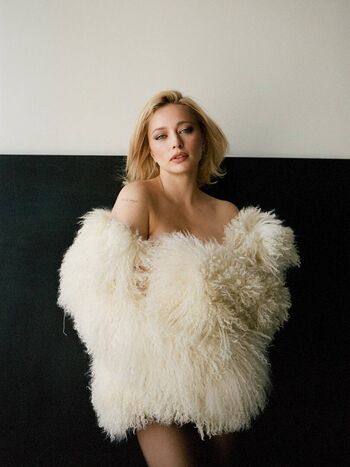 Caroline vreeland  page leaked private photo uncensored HD quality