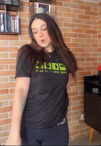 Carolzinha sg leaked private photo uncensored HD quality