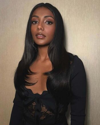 Charithra chandran page leaked private photo uncensored HD quality