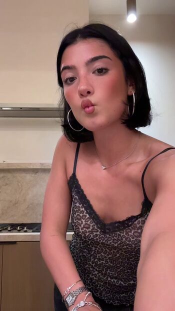 Charli d amelio page leaked private photo uncensored HD quality