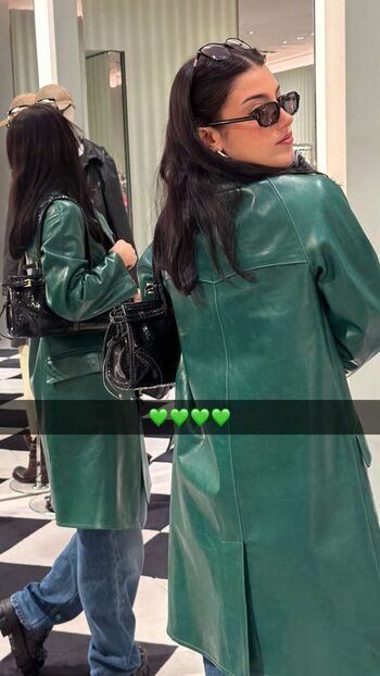 Charli d amelio page leaked private photo uncensored HD quality