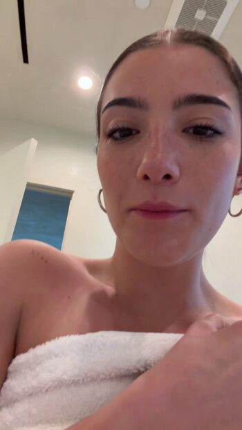 Charli d amelio page leaked private photo uncensored HD quality