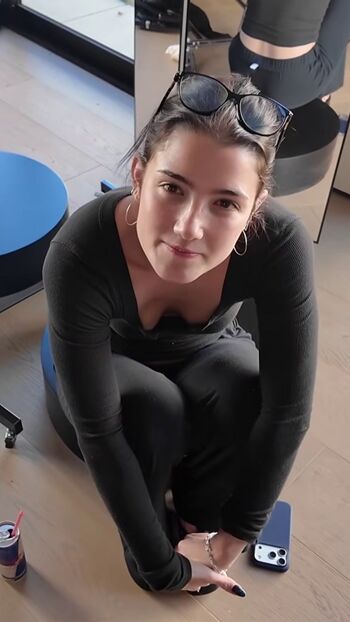 Charli d amelio page leaked private photo uncensored HD quality