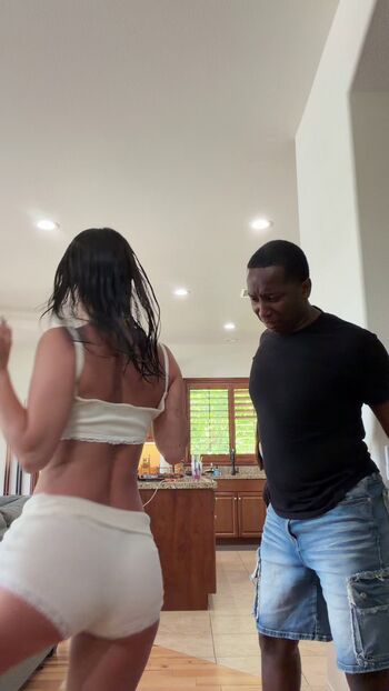 Charli d amelio page leaked private photo uncensored HD quality