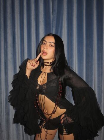 Charli xcx leaked private photo uncensored HD quality