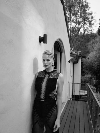 Charlize theron leaked private photo uncensored HD quality
