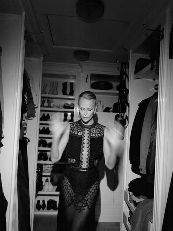 Charlize theron leaked private photo uncensored HD quality