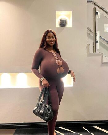 Chioma lov leaked private photo uncensored HD quality