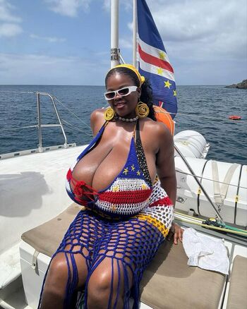 Chioma lov leaked private photo uncensored HD quality