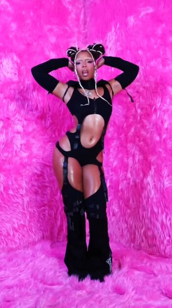Chloe bailey page leaked private photo uncensored HD quality