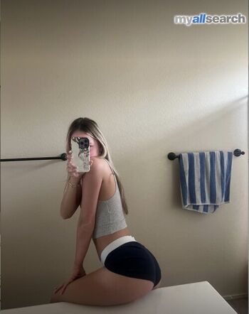 Chloearnett leaked private photo uncensored HD quality