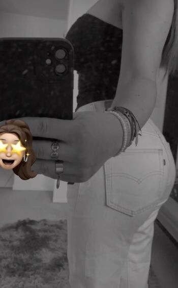 Chlx eoff leaked private photo uncensored HD quality