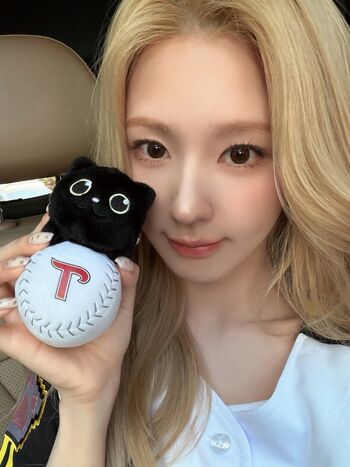 Cho mi yeon page leaked private photo uncensored HD quality