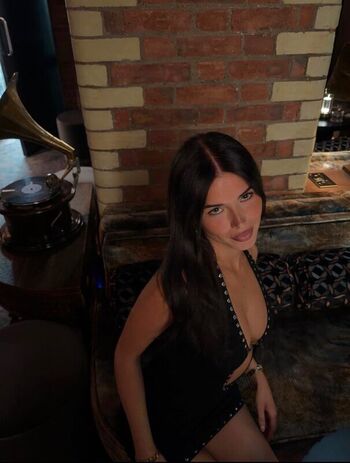 Clarissa bea page leaked private photo uncensored HD quality