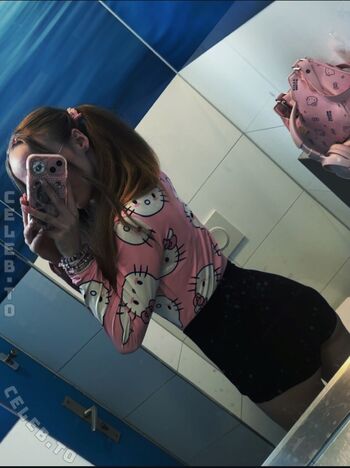 Crystalmarykitty leaked private photo uncensored HD quality