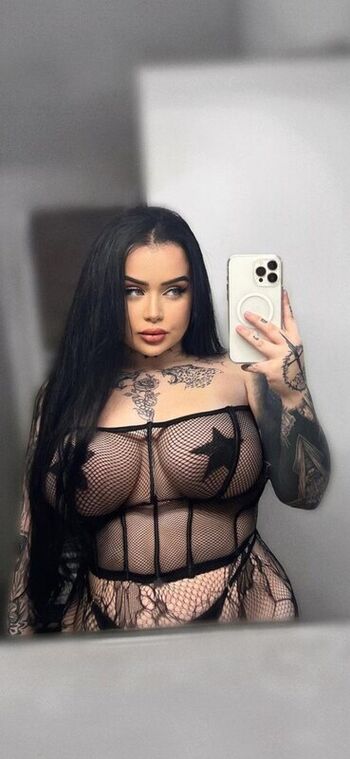 Curvy goddesses page leaked private photo uncensored HD quality