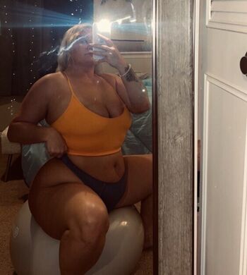 Curvy goddesses leaked private photo uncensored HD quality