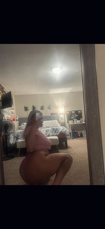 Curvy goddesses leaked private photo uncensored HD quality