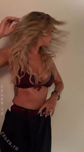 Dagi bee  page leaked private photo uncensored HD quality