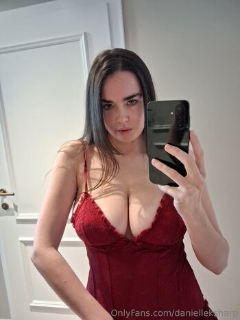 Daniimee leaked private photo uncensored HD quality