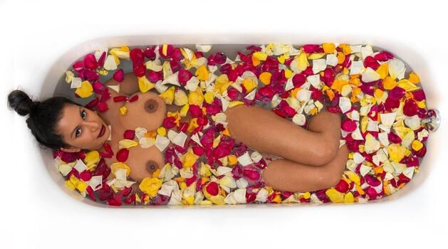 Devi the model page leaked private photo uncensored HD quality