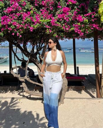 Diksha bhatia leaked private photo uncensored HD quality
