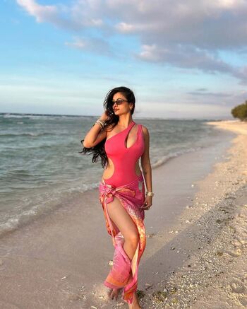 Diksha bhatia leaked private photo uncensored HD quality