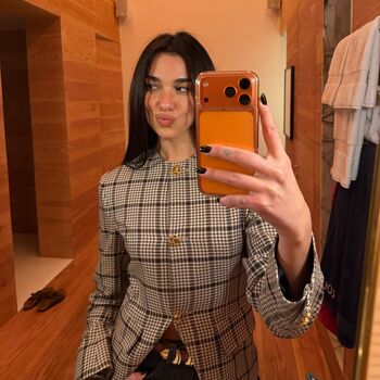 Dua lipa  page leaked private photo uncensored HD quality