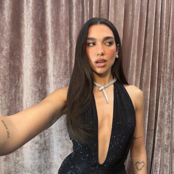 Dua lipa  page leaked private photo uncensored HD quality
