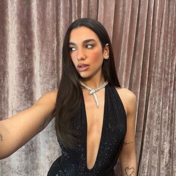 Dua lipa  page leaked private photo uncensored HD quality