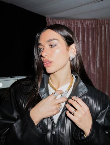 Dua lipa  page leaked private photo uncensored HD quality