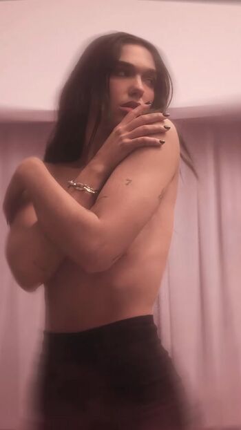 Dua lipa  page leaked private photo uncensored HD quality