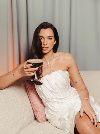 Dua lipa  page leaked private photo uncensored HD quality