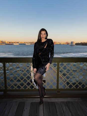 Dua lipa  page leaked private photo uncensored HD quality