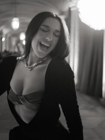 Dua lipa  page leaked private photo uncensored HD quality