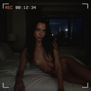 Dua lipa  page leaked private photo uncensored HD quality