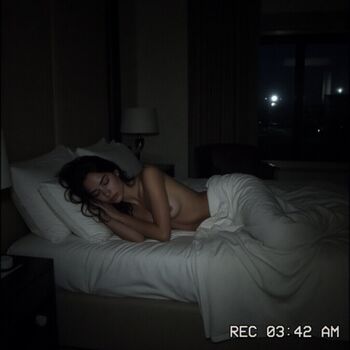 Dua lipa  page leaked private photo uncensored HD quality