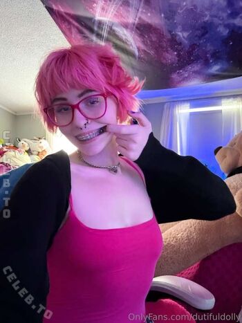 Dutifuldolly leaked private photo uncensored HD quality