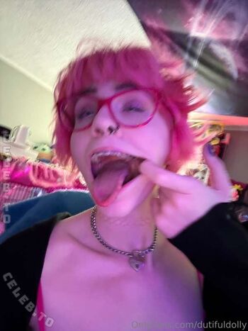 Dutifuldolly leaked private photo uncensored HD quality
