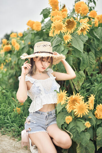 Eeelyeee leaked private photo uncensored HD quality