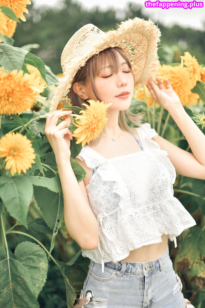 Eeelyeee / leaked private photo uncensored HD quality