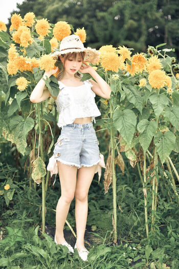 Eeelyeee leaked private photo uncensored HD quality
