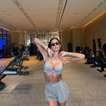 Elisabetta gregoraci page leaked private photo uncensored HD quality