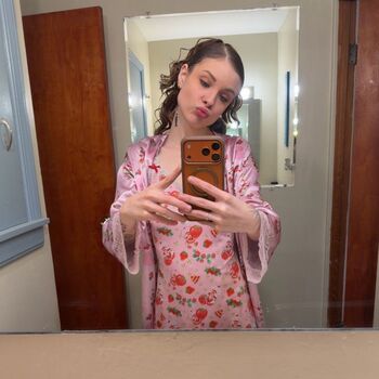 Ellacubicc leaked private photo uncensored HD quality