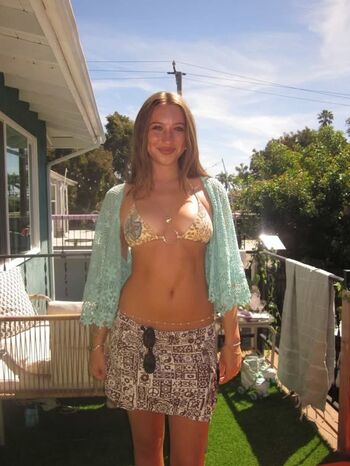 Elli wes t leaked private photo uncensored HD quality