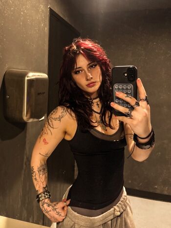 Elliemoore leaked private photo uncensored HD quality