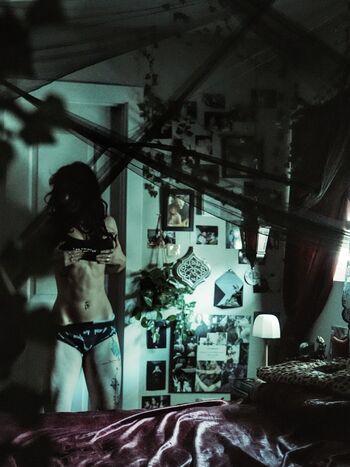 Elliemoore leaked private photo uncensored HD quality