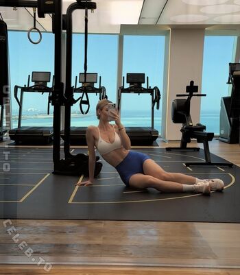 Emilia bte page leaked private photo uncensored HD quality