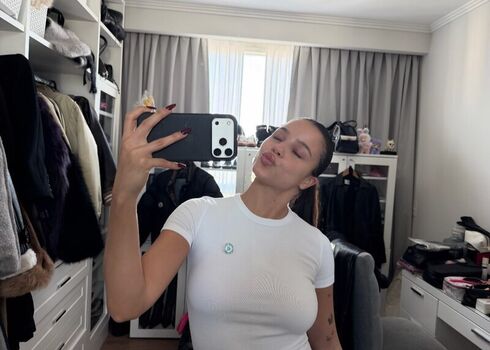 Emilia mernes leaked private photo uncensored HD quality